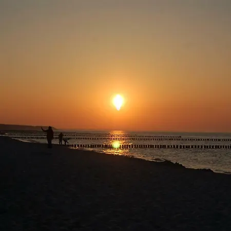 Zum Sonnenuntergang * زنغست